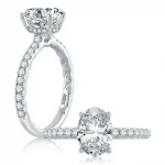 Pavé-Engagement-Rings