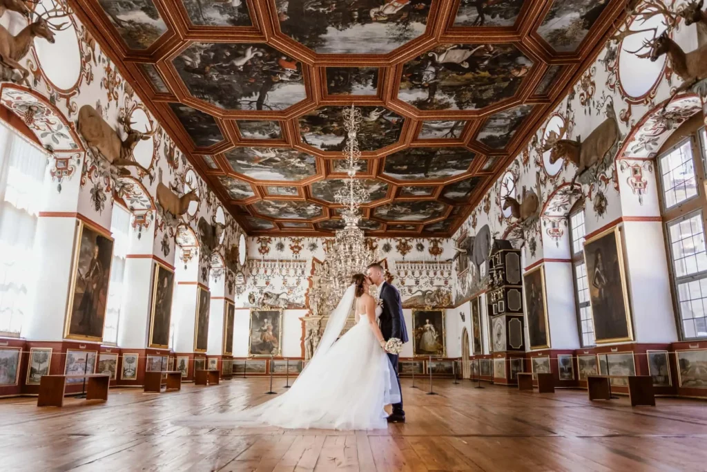 Couple Portraits Glow